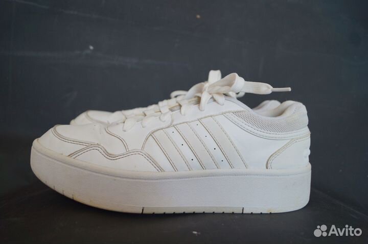 Кроссовки женские adidas 39