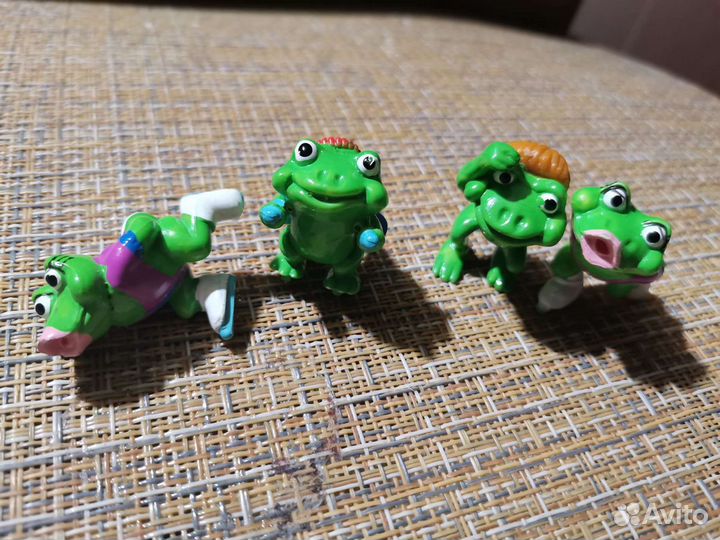 Игрушки из киндера 90х и современные