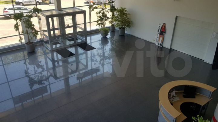 Аренда Автосалон Техцентр 3500 м