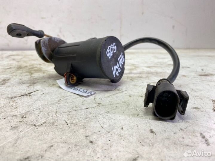 Датчик положения педали акселератора Audi A6 C4