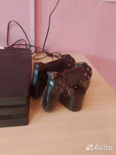 Sony PS4 pro 1tb