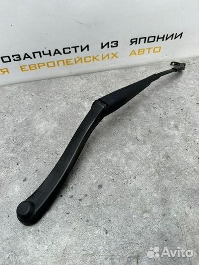 Стеклоочиститель передний левый Mercedes-Benz E250