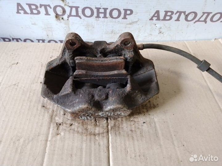 Суппорт тормозной передний правый Mercedes-Benz