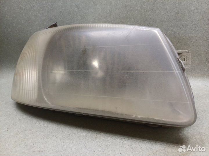 Фара передняя правая Hyundai Accent седан 1.5 G4EC