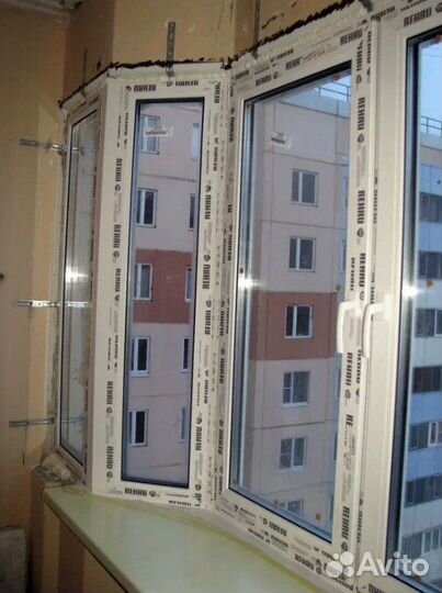 Пластиковый балкон Рехау