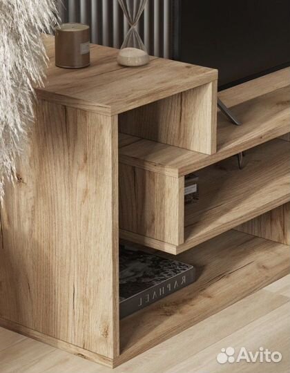 Тумба под телевизор белая / ширина 130