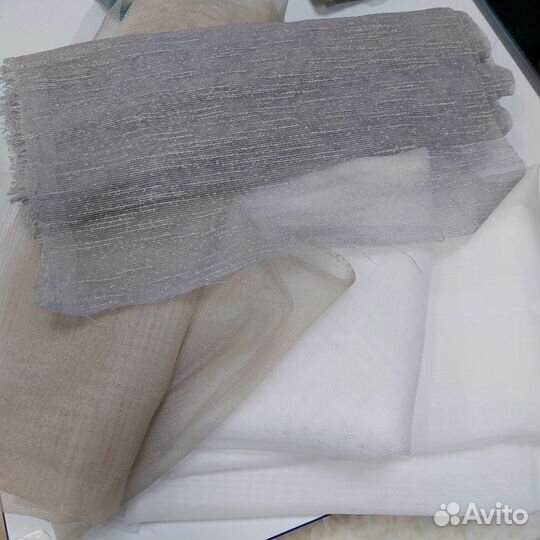 Остатки от штор и тюля