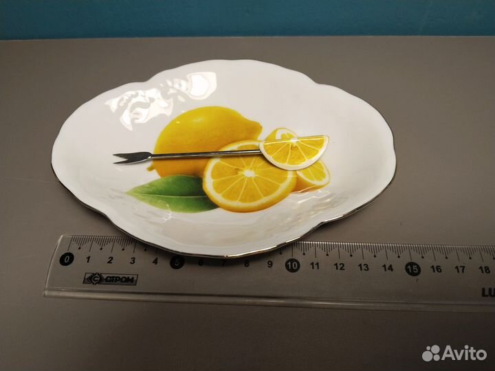 Лимонница с вилкой, тарелка фарфор керамика клеймо