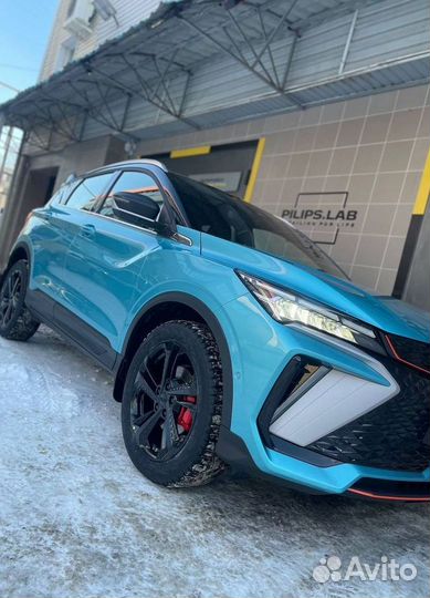 Оклейка автомобиля защитной пленкой