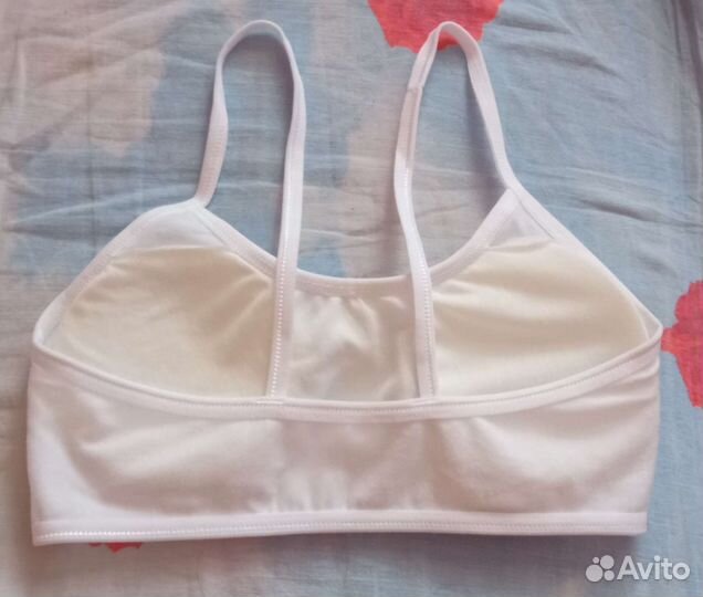 Бюстик новый 8-9 лет