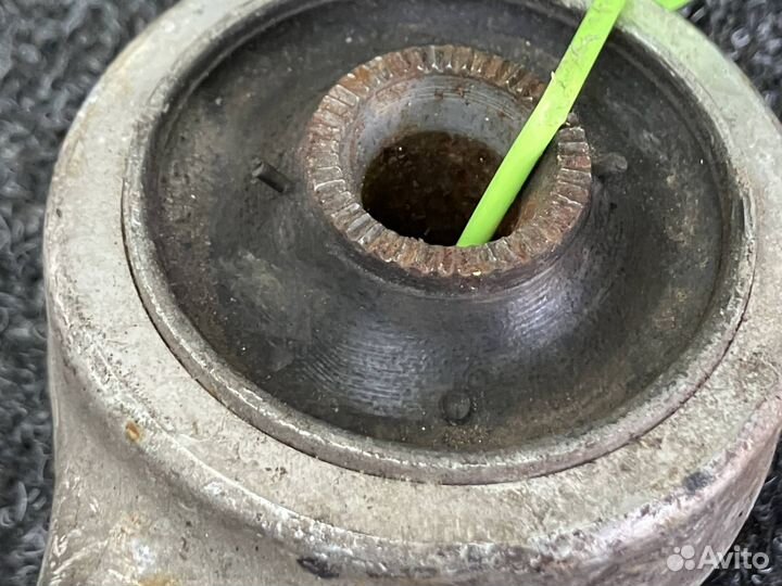 Рычаг задний правый Lexus LS 4 2007