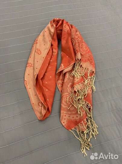 Шарфы и палантины