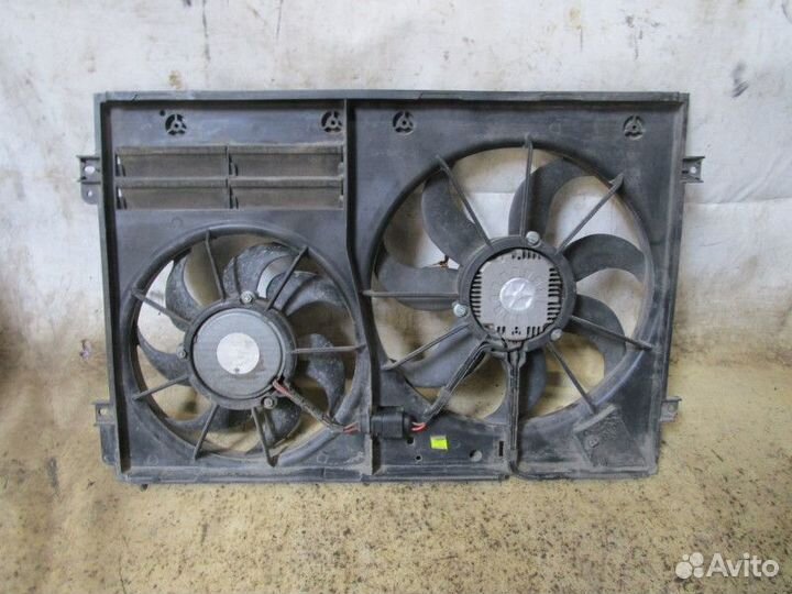 Диффузор в сборе с вентилятором VW Passat CC 2008