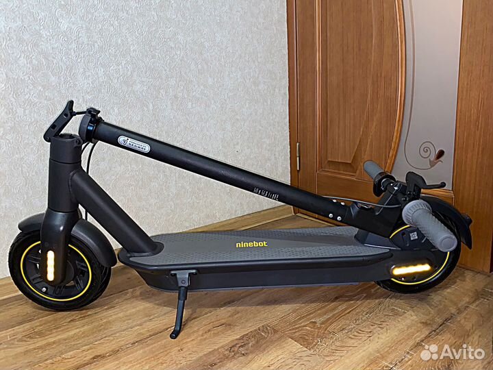 Самокат взрослый электрический