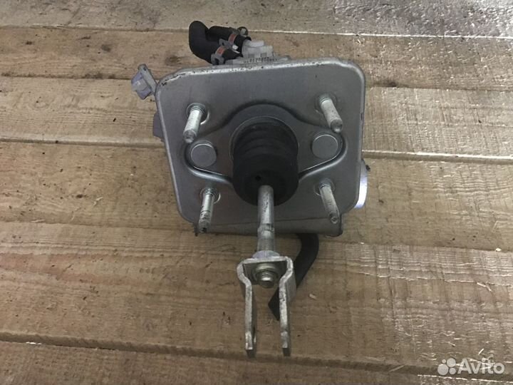 Главный тормозной цилиндр Lexus RX 450h. 2017г