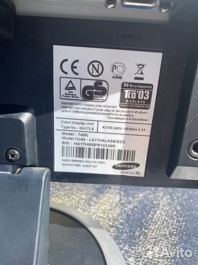 Монитор Samsung