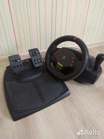 Игровой руль с педалями logitech