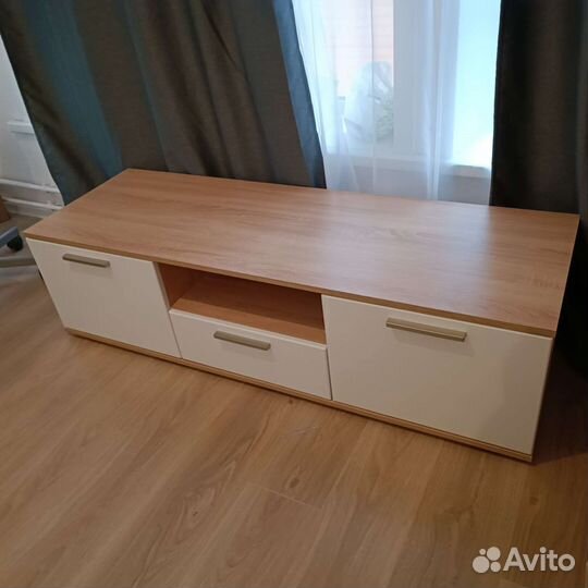 Тумба под телевизор