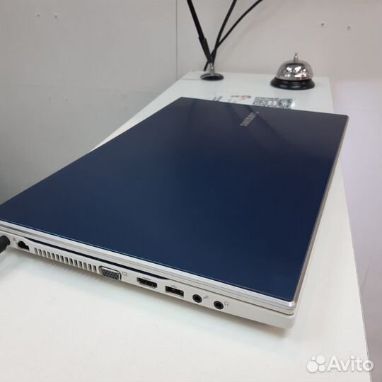 Ноутбук Samsung i3/6gb/500GB