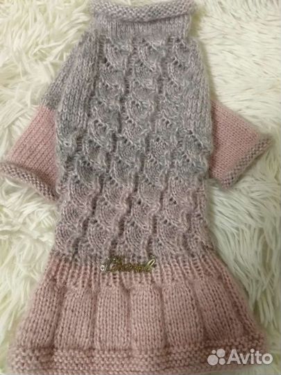 Свитера, комбинезоны для собак