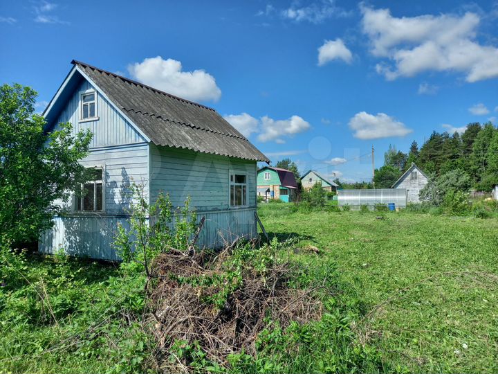 Дача 12 м² на участке 6 сот.