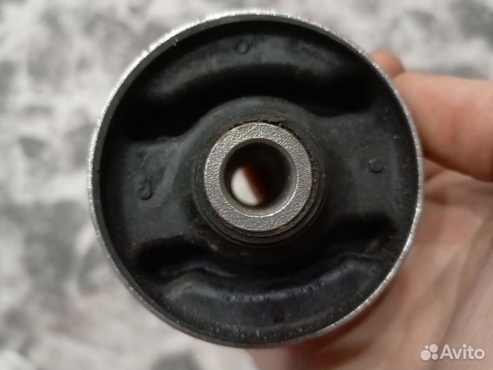 Сайлентблоки задней подвески Mitsubishi lancer 9