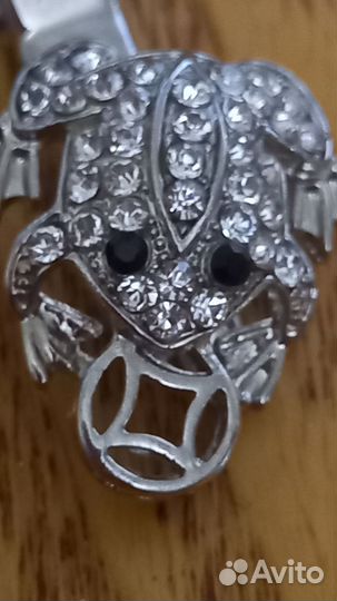 Заколка лягушка с монеткой