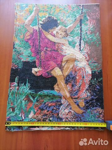 Влюблённые на качели, вышитая картина