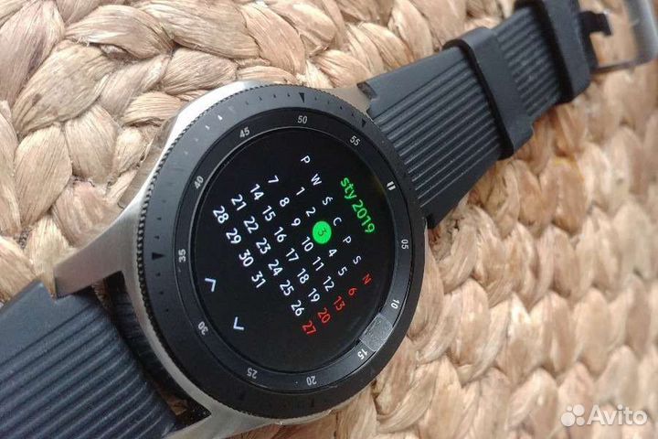 Умные часы Samsung Galaxy Watch 46 мм Wi-Fi NFC