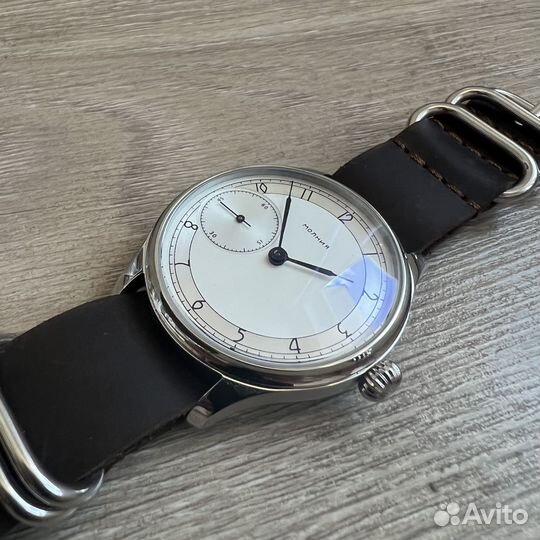 СССР - наручные часы - Молния