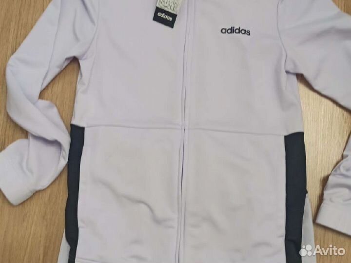 Спортивный костюм женский