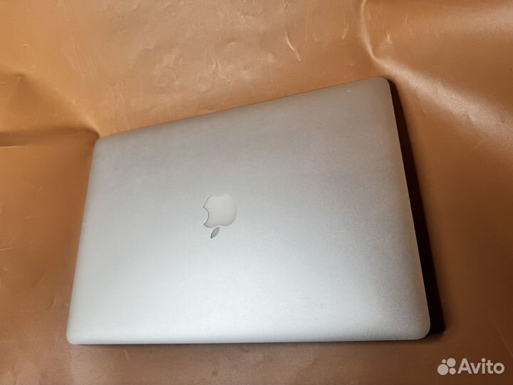 Macbook pro 15 2014 Retina супер состояние экрана