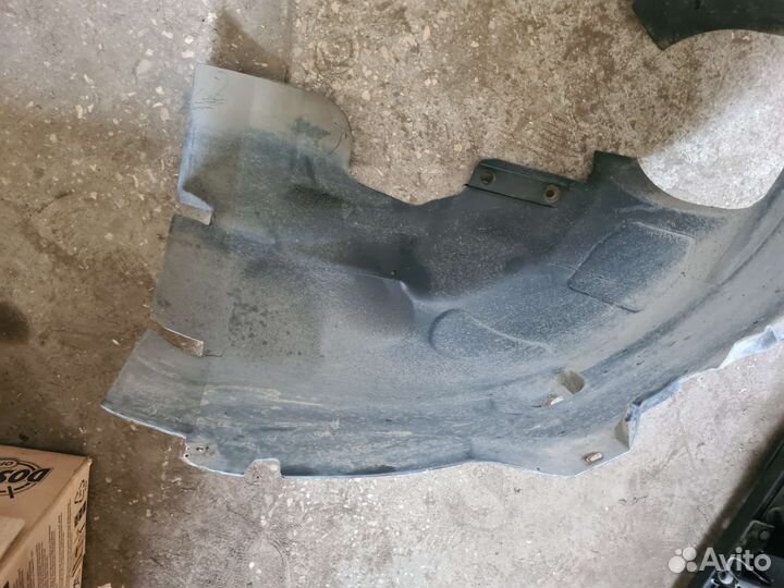 Локер передний правый Ford Focus 3