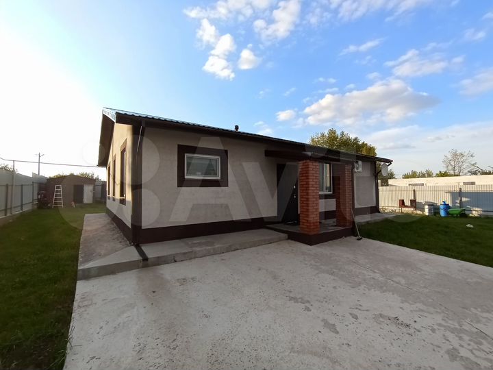 Дом 101,8 м² на участке 7,5 сот.