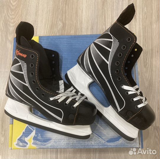 Хоккейные коньки