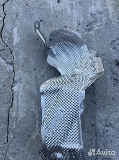 Теплоизоляция лонжерона передняя Bmw 5 F10