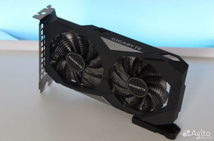 Видеокарта GTX 1650 4gb