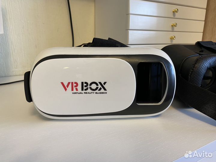 VR-очки с выемкой для телефона 2 штуки
