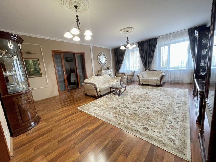 3-к. квартира, 146 м², 7/9 эт.