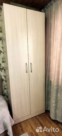 Шкаф распашной
