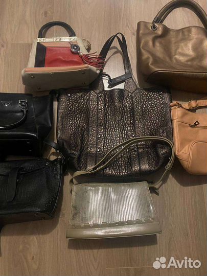 Сумочки и клатчи