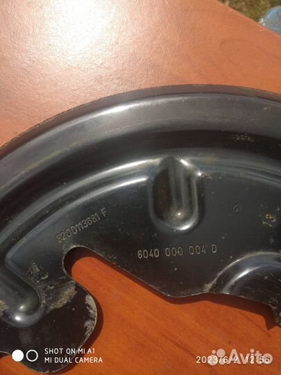 Поворотный кулак правый Меган 2 Б/У