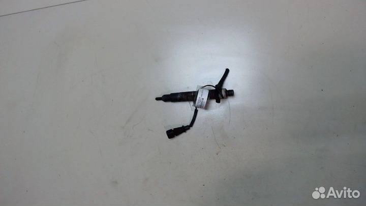 Форсунка топливная Volkswagen Caddy, 2002