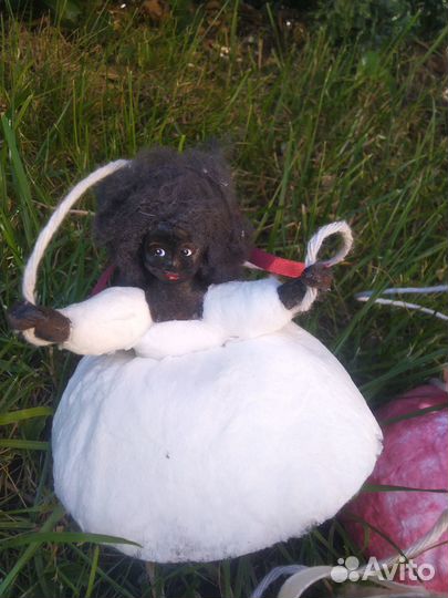 Ватные елочные игрушки девочка на качелях