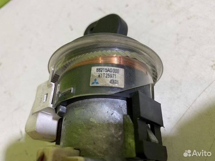 Замок зажигания Subaru Legacy Outback 88215AG000