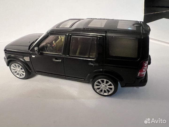 Модель Land Rover Discovery 4 2010 1/43