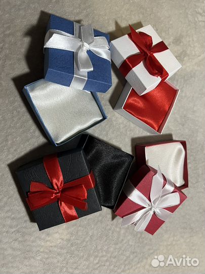 Подарочная коробочка маленькая