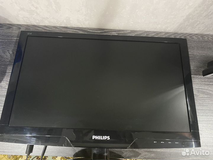 Монитор Philips 22