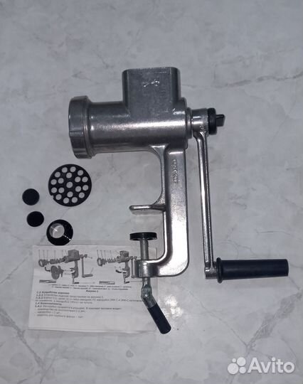 Мясорубка ручная новая