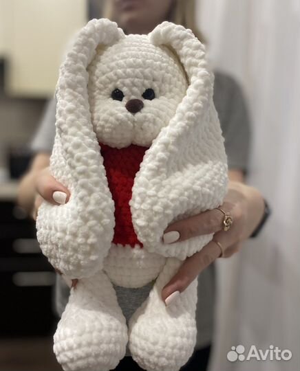 Вязаный заяц,ручная работа